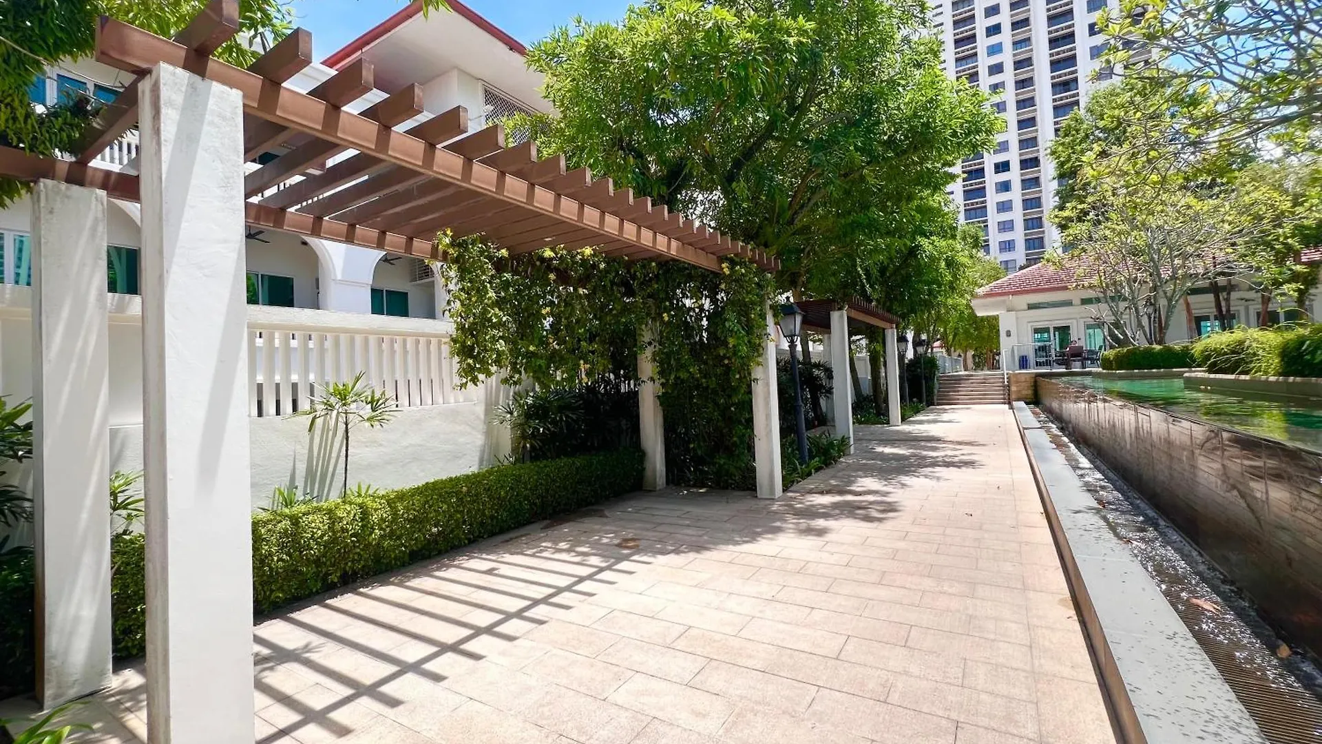 Luxury Seaview Family Suite At Straits Quay Tanjung Tokong